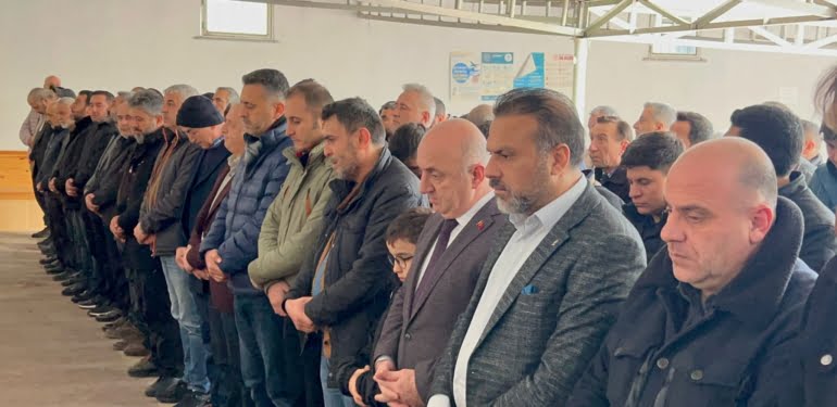 Elis Ada toprağa verildi