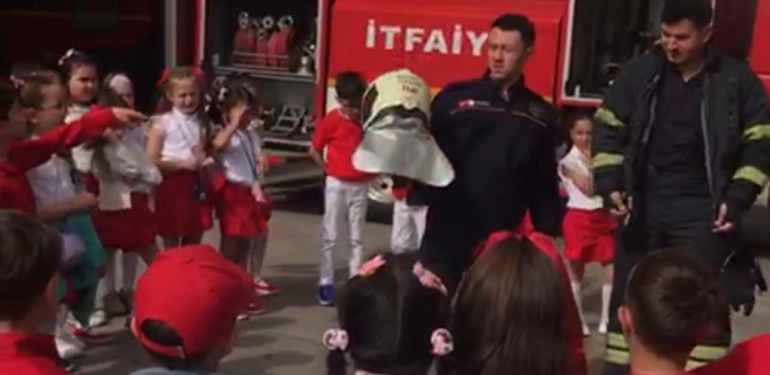 Güzeltepe İlkokulu’ndan itfaiyeye ziyaret