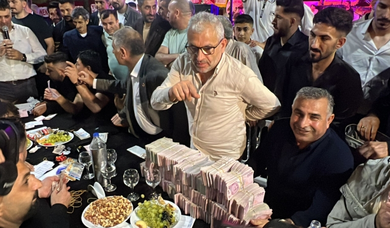 Gebze de aşiret düğününde geline 3 kilo altın, damada 4 milyon TL.