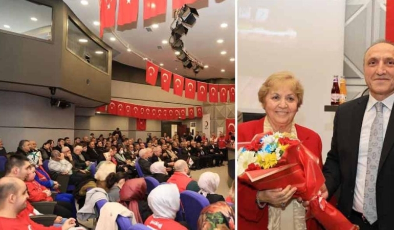 Gebze Kızılay’da Bayrak Değişimi