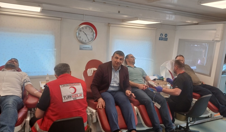 Darıca’da Örnek İş Birliği: Kan Bağışı Kampanyasına Yoğun İlgi