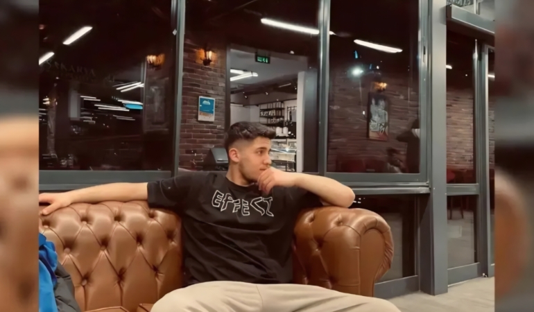 Screenshot_20251025_041645_Chrome