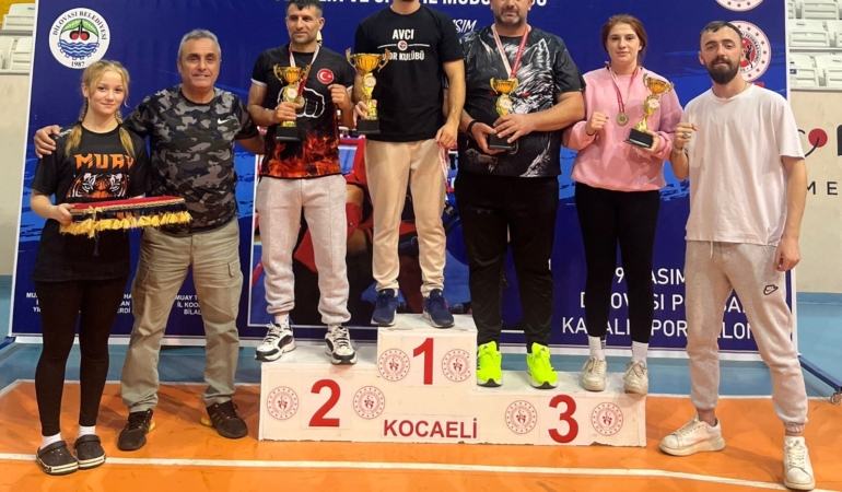 Dilovası’nda 4 İlden 123 Sporcu Kıyasıya Mücadele Etti