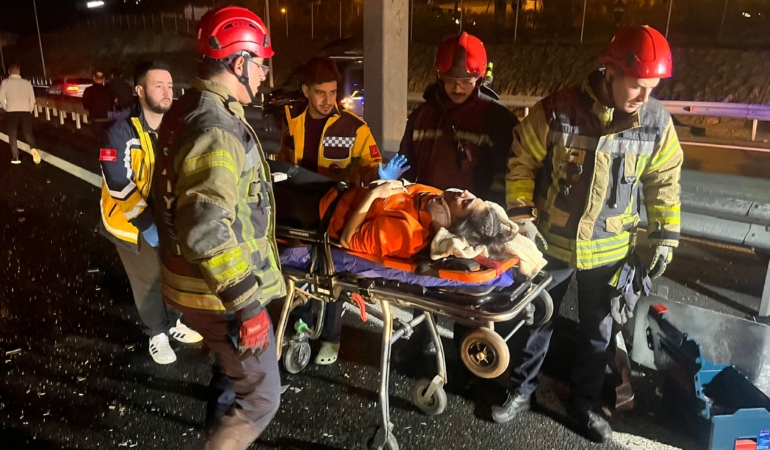 Gebze’de Zincirleme Kaza: 3 Araç Çarpıştı, 6Yaralı Var