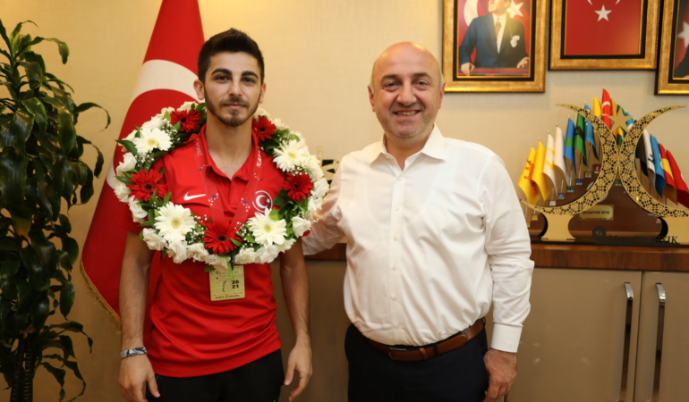 DARICA BELEDİYESİ’NİN MİLLİ SPORCULARI İSLAMİ DAYANIŞMA OYUNLARI’NDA ZİRVEDE