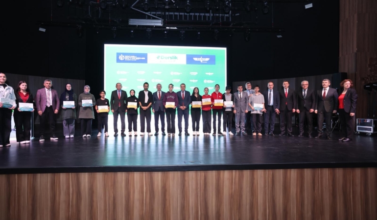 YKS ve LGS’ye ücretsiz hazırlık programı Kılavuz e-Derslik açıldı