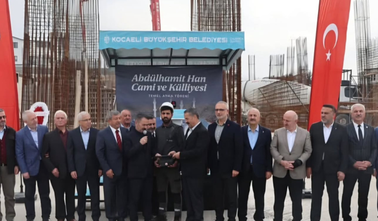 Darıca’da Abdülhamit Han Camii ve Külliyesi Temeli Dualarla Atıldı