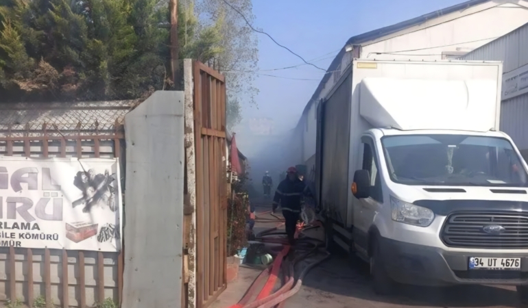 Gebze’de Mangal  Kömür  imalatında yangın kontrol altına alındı