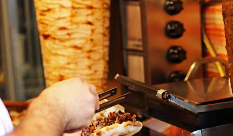 Ölümler ve fahiş fiyatlar, vatandaşın dışarıda yemek yeme alışkanlığını tartışmaya açtı