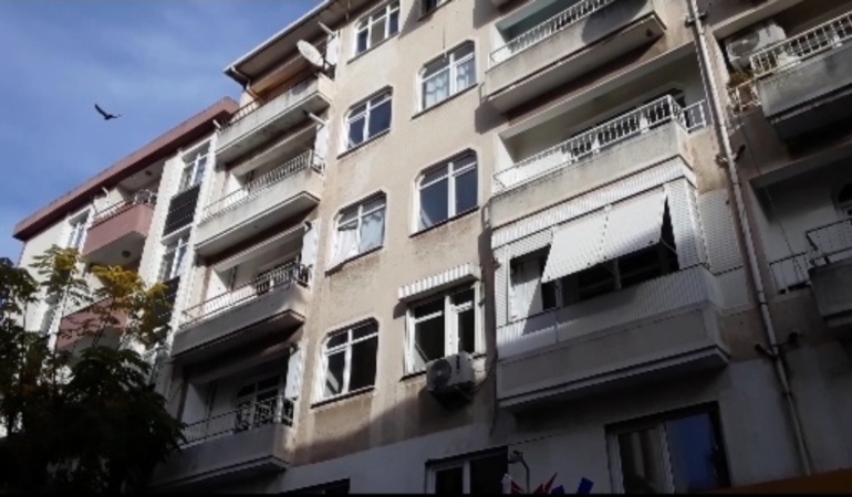 Darıca’da 5 katlı bina boşaltıldı