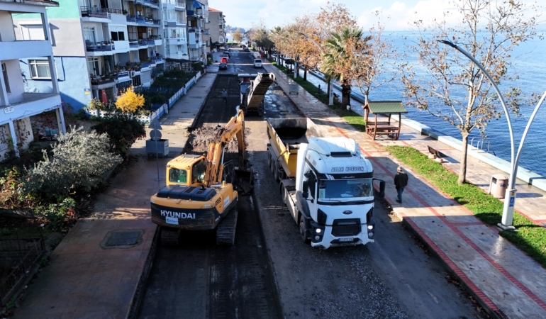 Gölcük Halıdere Sahil Caddesi’ne kapsamlı yenileme
