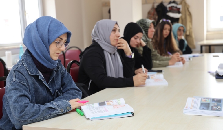 Mutlu anneler, mutlu çocuklar yetiştirir