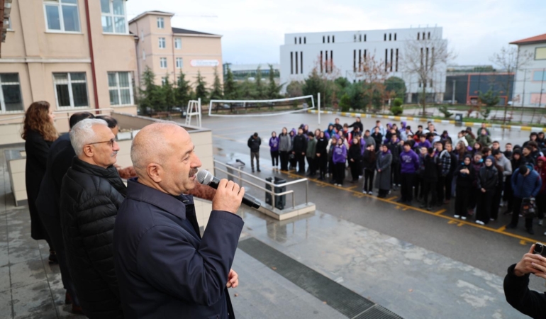 Yücel Boru Fen Lisesi’nde Bayrak Töreni