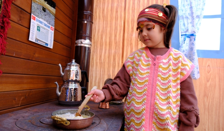 Minikler yerli üretimi uygulayarak keşfetti