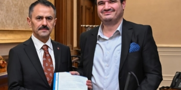 Screenshot_20251216_220107_Instagram