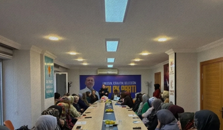 AK Parti Kocaeli Kadın Kolları ilçelerde istişare hamlesi