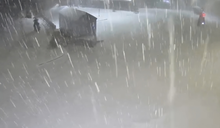 Kartepe kuzu yaylası beyaza büründü