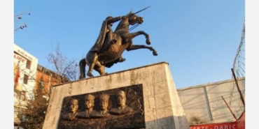 8fe9af9f-390a-450f-96a8-c8aaaa5f0a7d