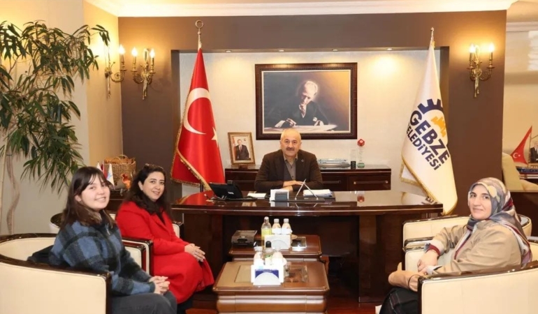 Kirazpınar Sağlık Ocağı Çalışanlarından Başkan Büyükgöz’e Ziyaret