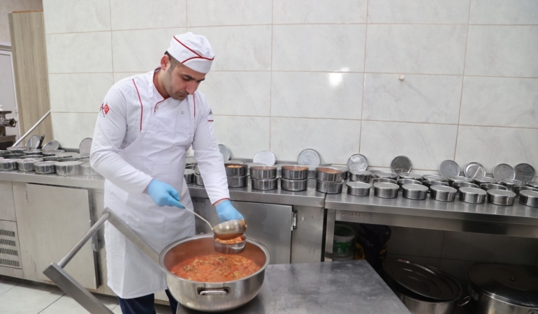 Gebze Belediyesi Aşevi’nden Aylık 7 Bin 800 Öğün Sıcak Yemek