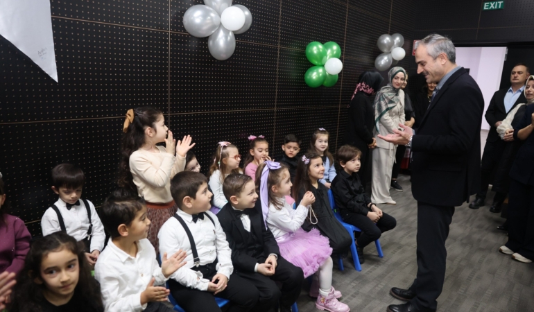 Çocuk kulüplerinde karne coşkusu