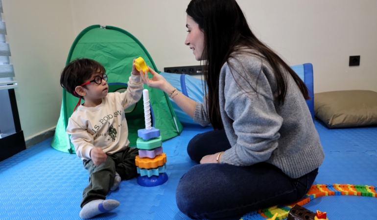 Talha’nın iletişim yolculuğu Gonca’yla başladı